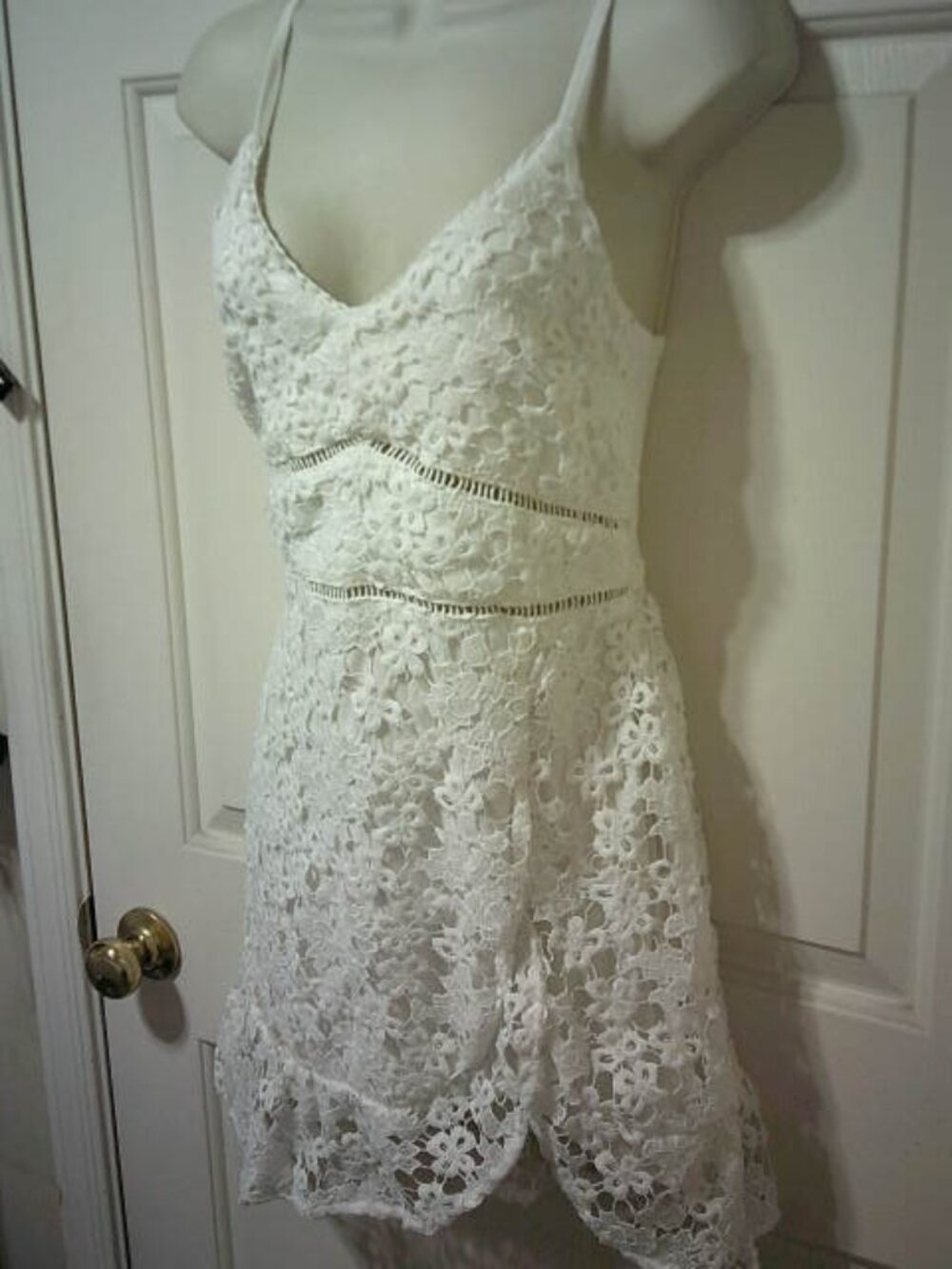 CUTE WHITE LACE ABERCROMBIE & FITCH ADJUSTABLE SPAGHETTI STRAP DRESS SZ M JRS.